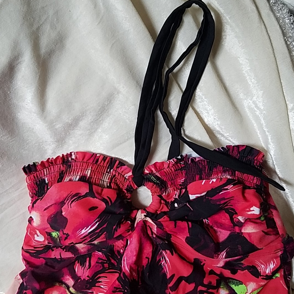 Liz Lange lge maternity swim top. - Picture 4 of 7